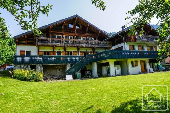 Image No.2-Propriété de 7 chambres à vendre à La Chapelle-d'Abondance