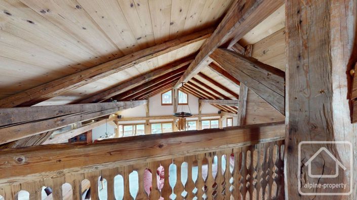 Image No.21-7 Bed Property for sale