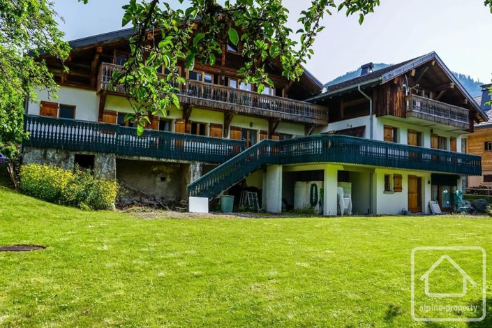 Image No.7-7 Bed Property for sale