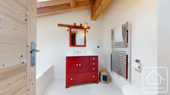 Image No.46-7 Bed Property for sale