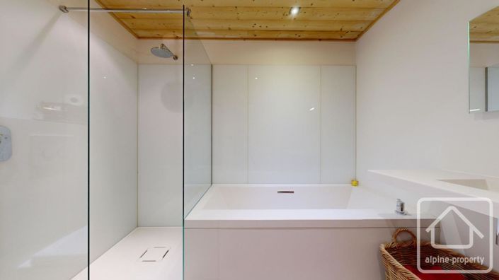 Image No.56-Propriété de 7 chambres à vendre à Chatel