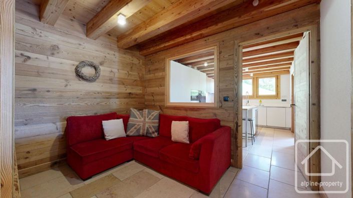 Image No.63-7 Bed Property for sale