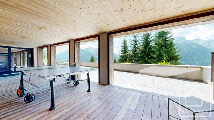 Image No.68-7 Bed Property for sale