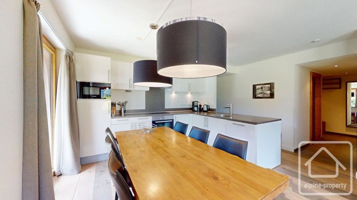 Image No.10-3 Bed Apartment for sale