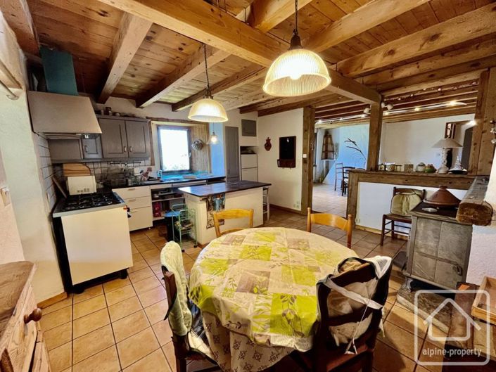 Image No.10-4 Bed Property for sale