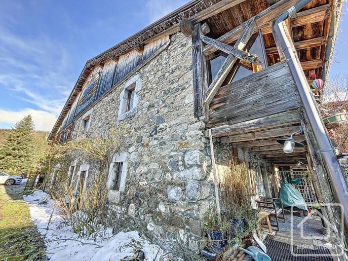 Image No.4-4 Bed Property for sale