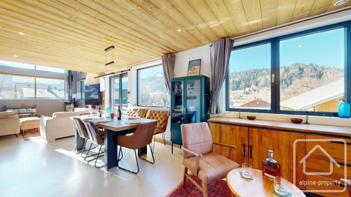 Image No.11-6 Bed Property for sale