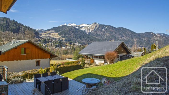 Image No.6-6 Bed Property for sale