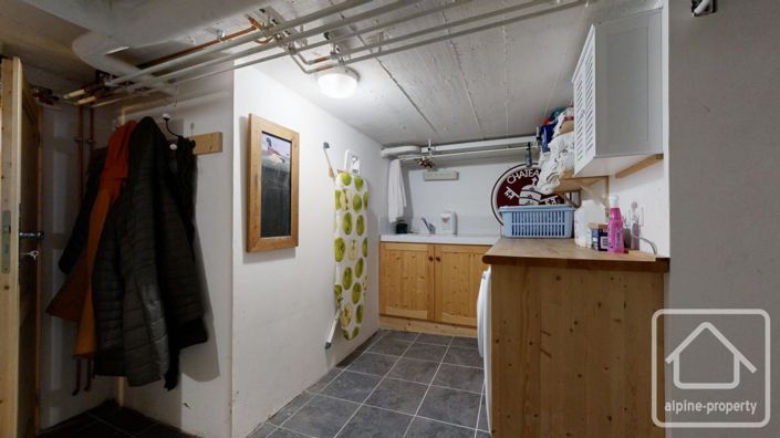 Image No.45-7 Bed Property for sale