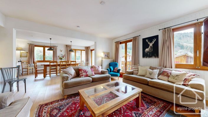 Image No.7-7 Bed Property for sale