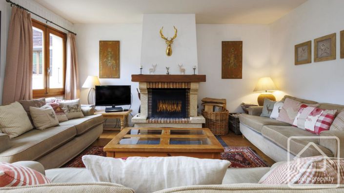 Image No.8-7 Bed Property for sale