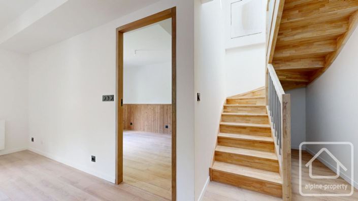 Image No.15-4 Bed Apartment for sale