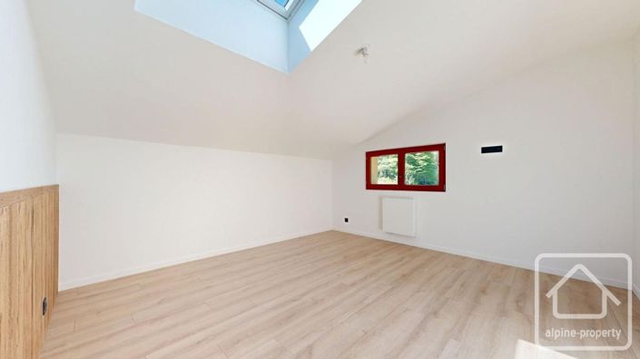 Image No.22-4 Bed Apartment for sale