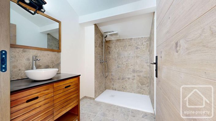 Image No.25-4 Bed Apartment for sale