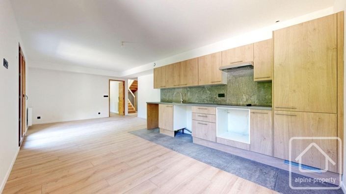 Image No.9-4 Bed Apartment for sale