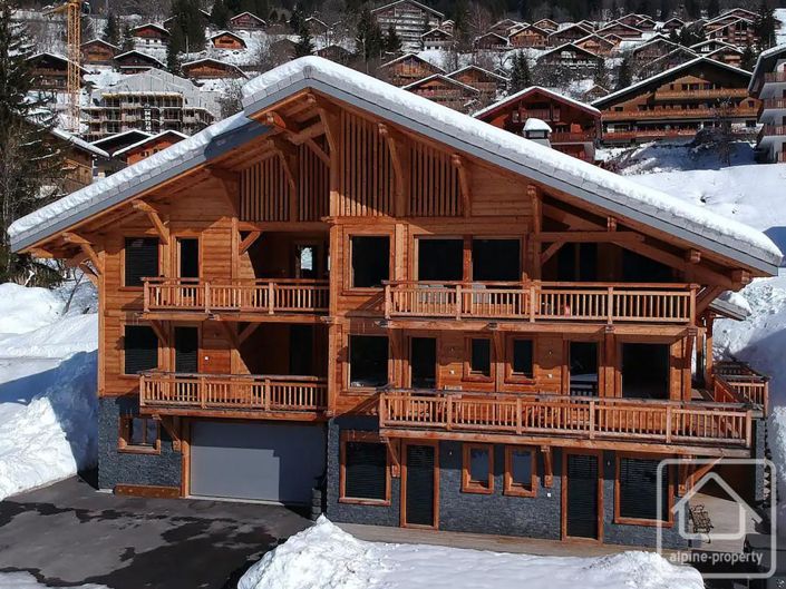 Image No.1-7 Bed Property for sale