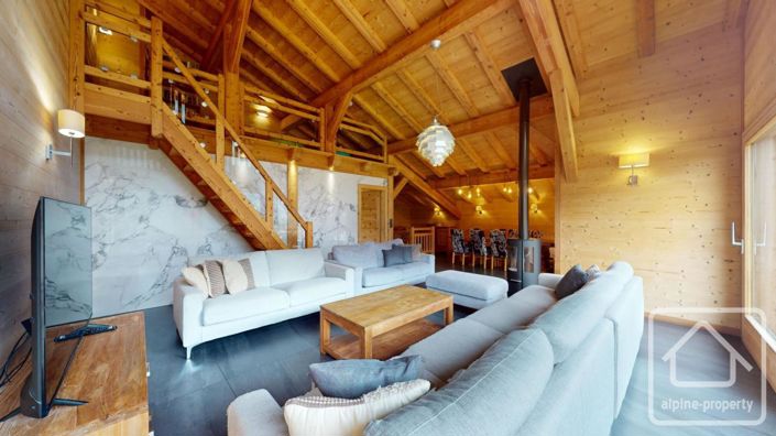 Image No.13-7 Bed Property for sale