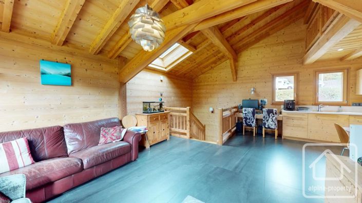 Image No.23-7 Bed Property for sale