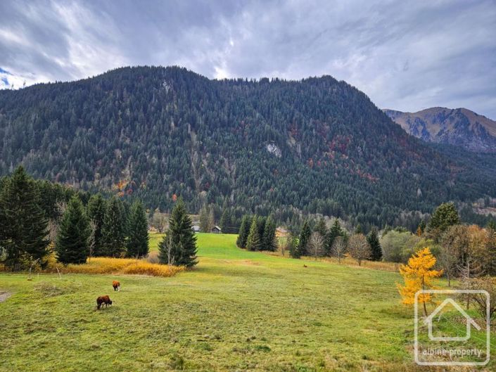 Image No.56-7 Bed Property for sale