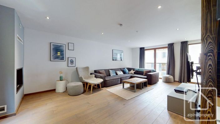 Image No.2-4 Bed Property for sale