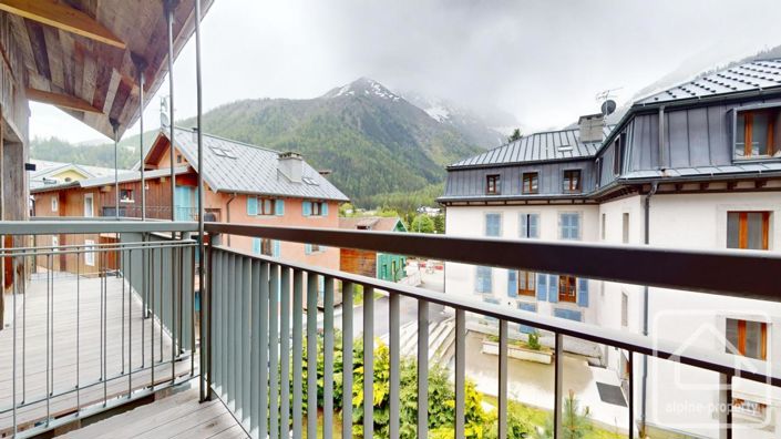 Image No.24-4 Bed Property for sale