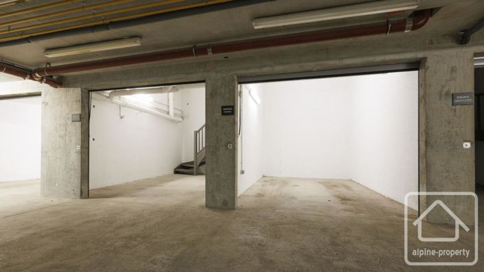 Image No.26-4 Bed Property for sale