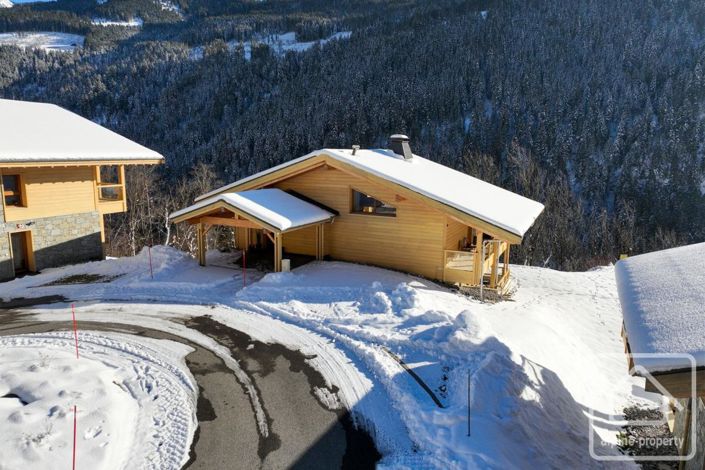 Image No.68-6 Bed Property for sale