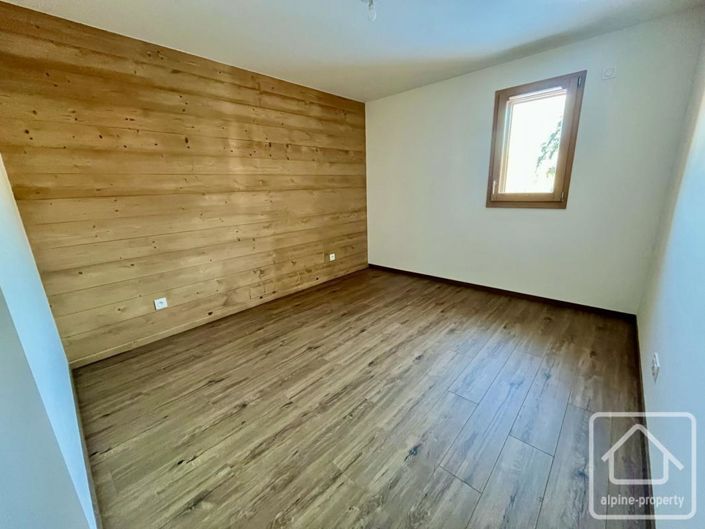 Image No.10-4 Bed Apartment for sale