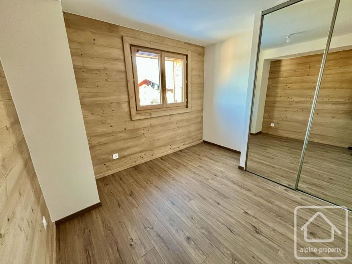 Image No.11-4 Bed Apartment for sale