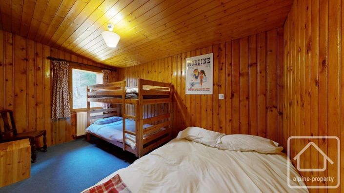 Image No.18-3 Bed Property for sale