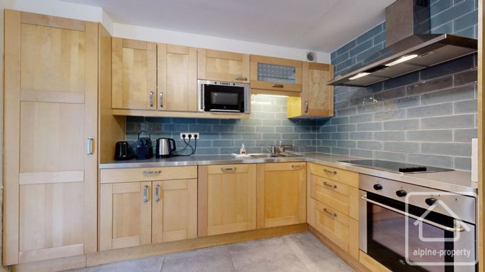 Image No.36-7 Bed Property for sale