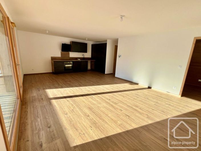 Image No.1-3 Bed Apartment for sale