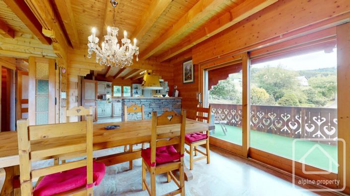 Image No.17-5 Bed Property for sale