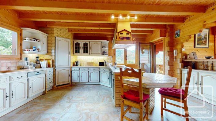 Image No.19-5 Bed Property for sale