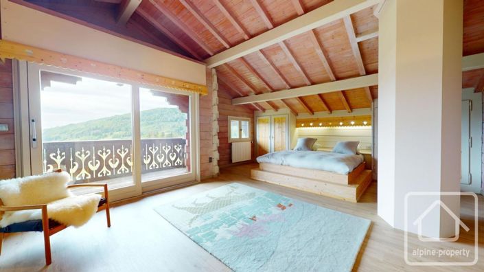 Image No.21-5 Bed Property for sale