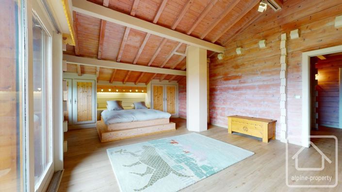 Image No.22-5 Bed Property for sale