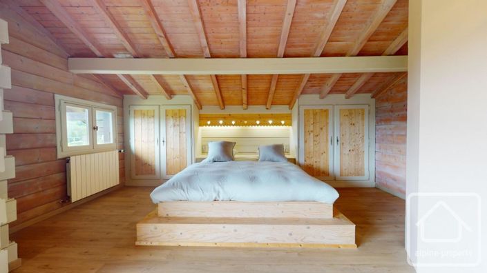 Image No.23-5 Bed Property for sale