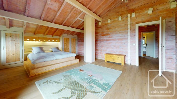 Image No.25-5 Bed Property for sale