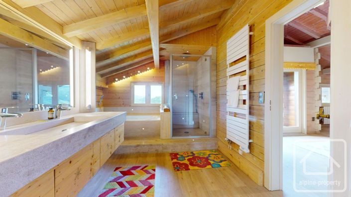 Image No.35-5 Bed Property for sale