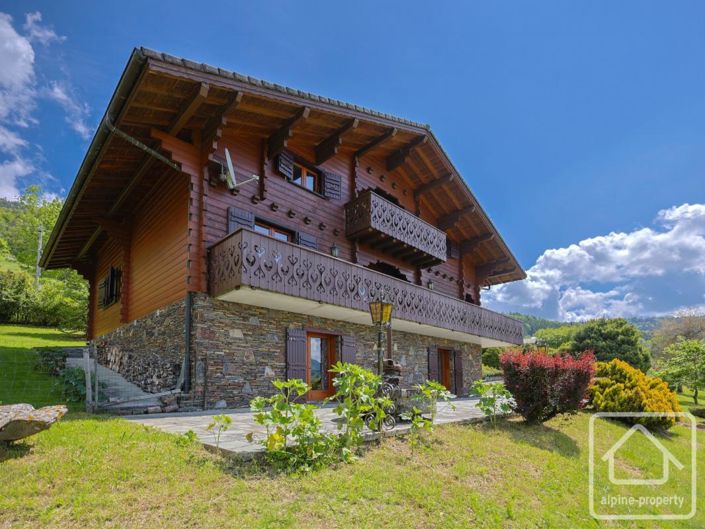 Image No.44-5 Bed Property for sale