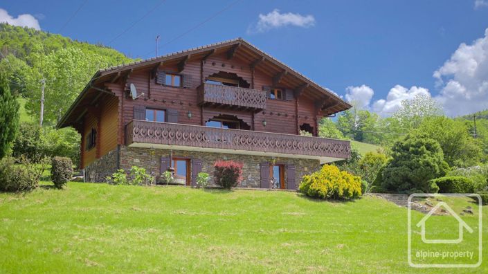 Image No.7-5 Bed Property for sale