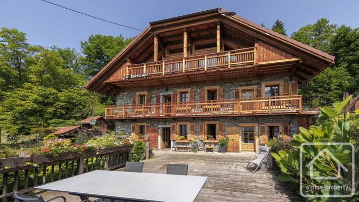 Image No.36-7 Bed Property for sale