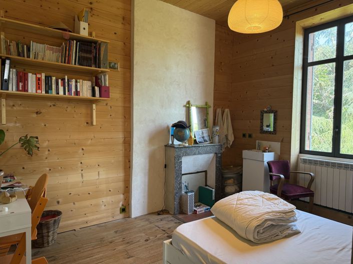 Image No.9-2 Bed House for sale