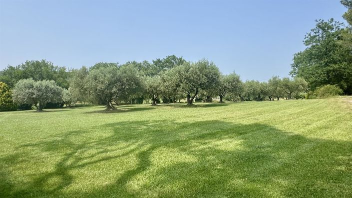 Image No.11-6 Bed House for sale