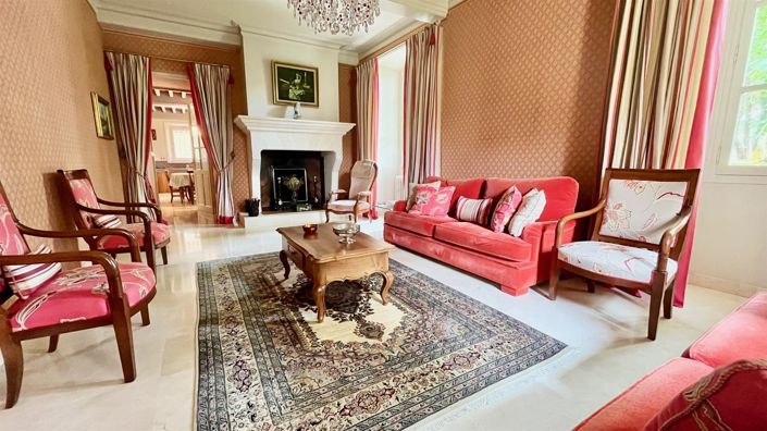 Image No.3-6 Bed House for sale