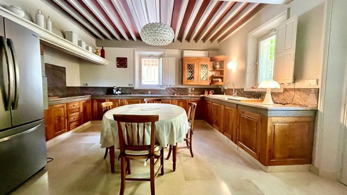 Image No.4-6 Bed House for sale