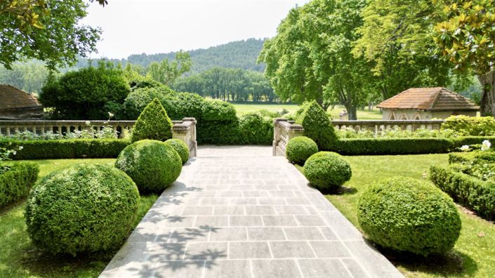 Image No.8-6 Bed House for sale