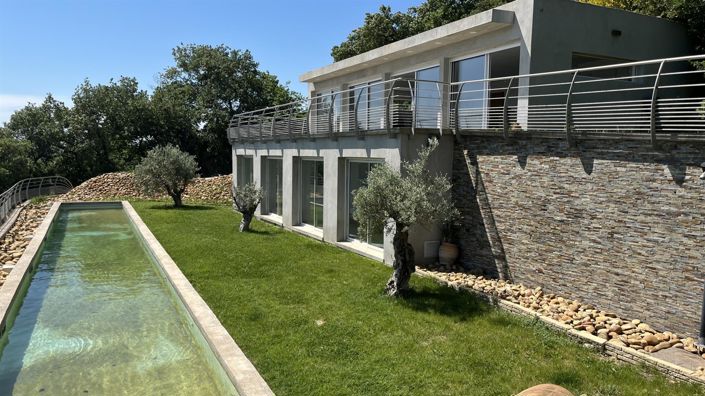 Image No.1-4 Bed House for sale