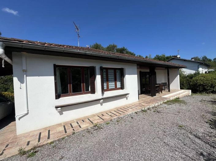 Image No.1-4 Bed House for sale