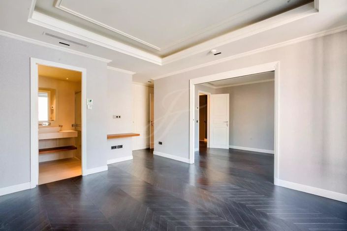 Image No.17-Maison de 5 chambres à vendre à Paris